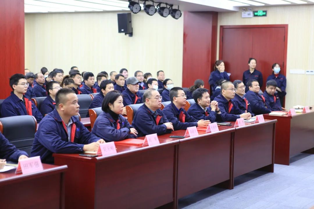 超晶科技第一届技能比武大赛胜利闭幕 (图1) 超晶科技第一届技能比武大赛胜利闭幕 (图1)